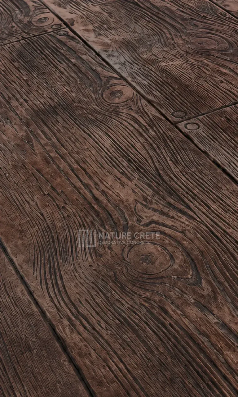 ลายพิเศษ ตัวอักษรสีน้ำตาลเหลืองบนลาย Wood Plank สีน้ำตาล 370x616